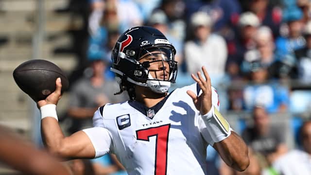 Houston Texans quarterback C.J. Stroud (7) passes the ball in the first quarter at Bank of America Stadium.